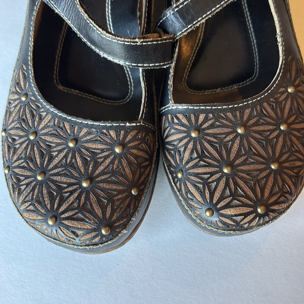 L'atiste Spring Step Brown Geometric Pattern Flats - image 3